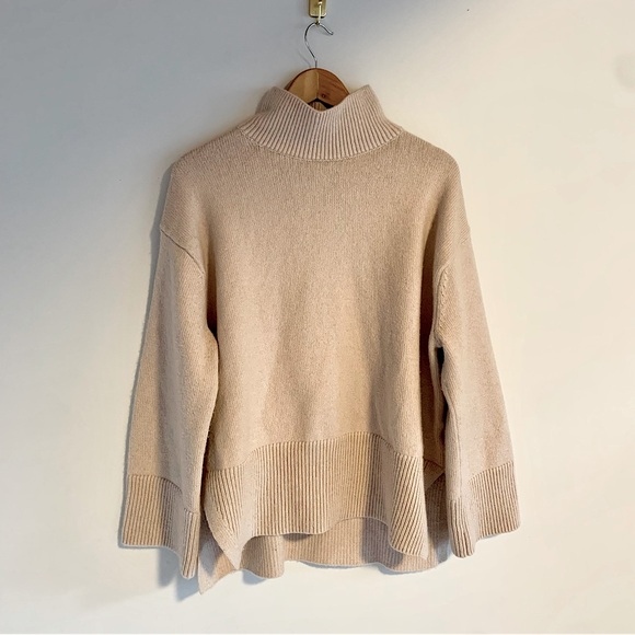 H&M • Beige Knit Sweater - Picture 2 of 4